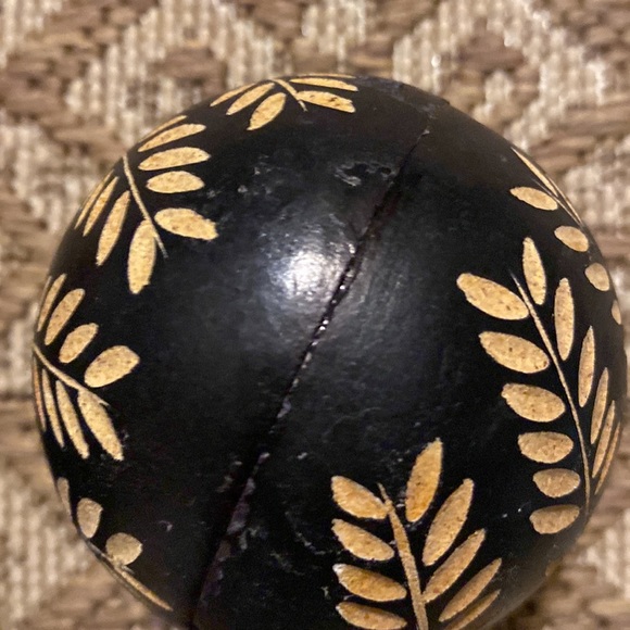 Three Decorative Wood Carved Spheres - Picture 5 of 7